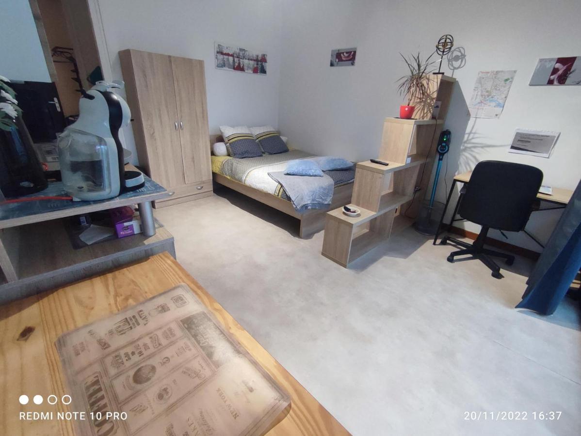 Apartment Avec Parking Face A La Gare Nevers