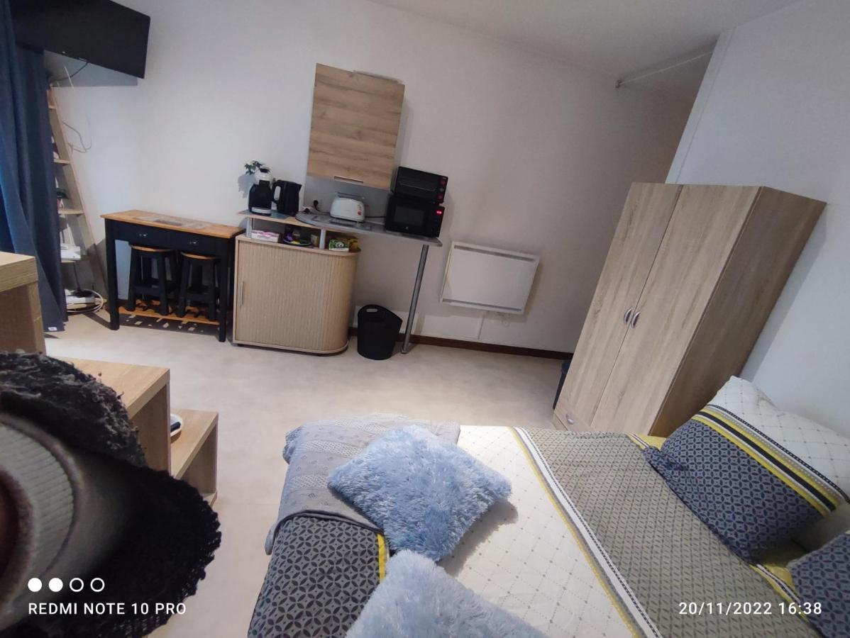 Apartment Avec Parking Face A La Gare